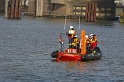 persoon te water brug merwede DDT 9-2-10 (20)